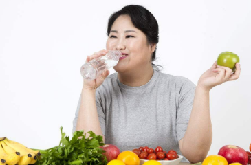 真的有人喝水会胖吗？喝水会胖其实指基础代谢率低